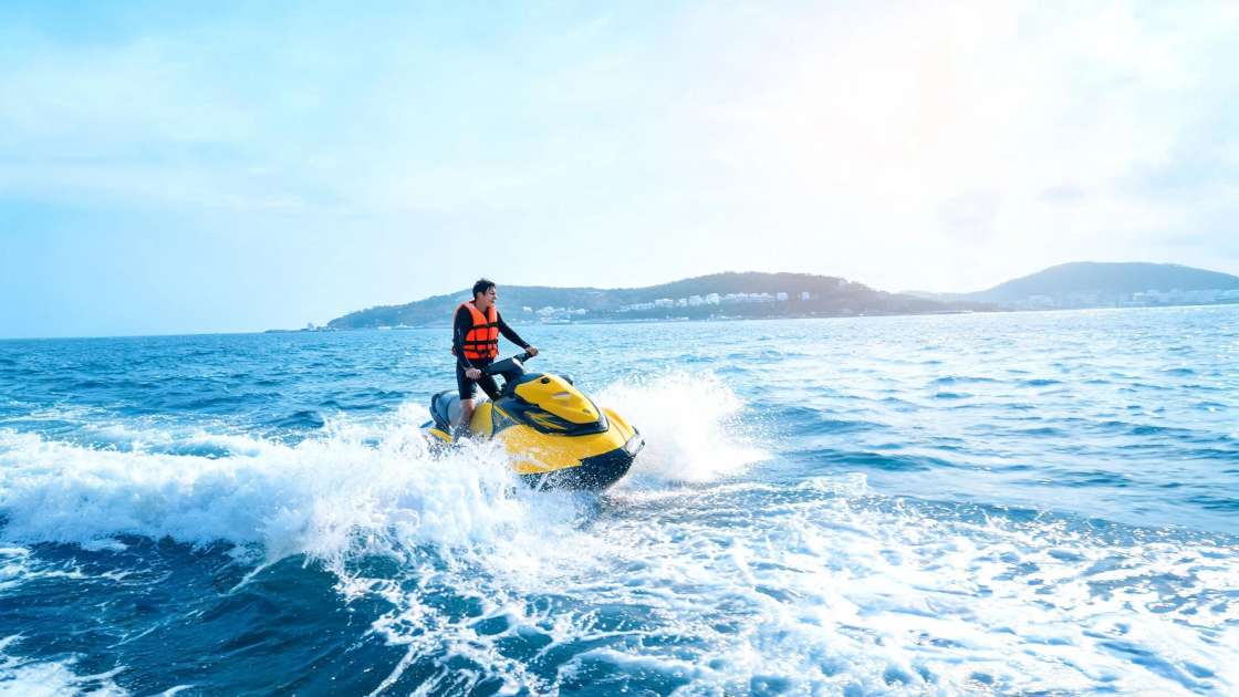 Motos de agua en Radazul: La mejor alternativa de adrenalina cerca de Santa Cruz de Tenerife